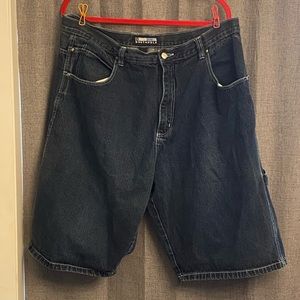 South Pole Mens Jean Shorts Size 42 inseam is 12 inches VTG!!!